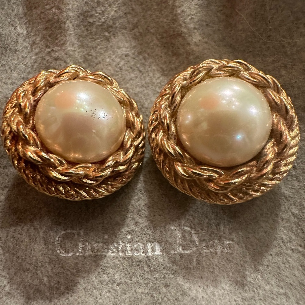 33) Christian Dior Vintage Pearl Clip-on Earrings